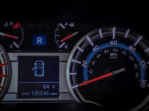 Used 2014 Toyota 4Runner SR5 image 21