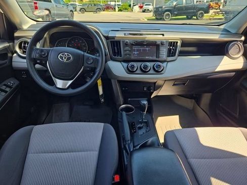 Used 2015 Toyota RAV4 LE FWD image 8