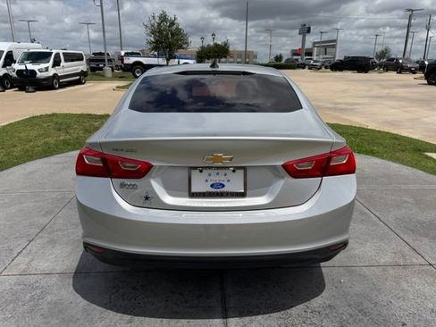 Used 2017 Chevrolet Malibu LS FWD image 5