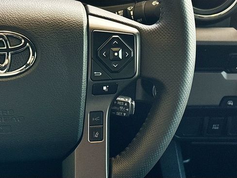 Used 2023 Toyota Tacoma TRD Sport RWD image 12