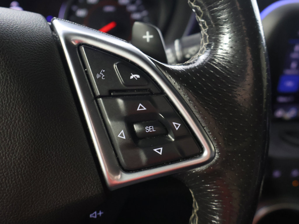 Used 2020 Chevrolet Camaro SS RWD image 35