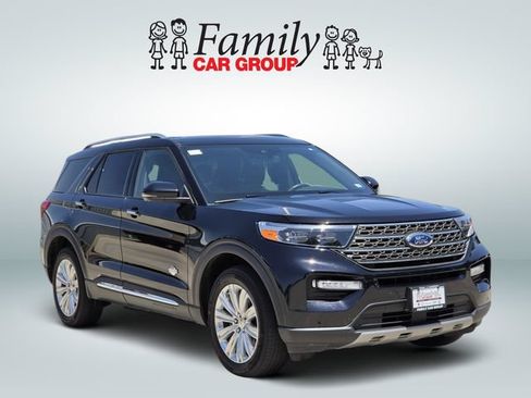 Used 2023 Ford Explorer King Ranch w/ Technology Package AWD/4WD image 2