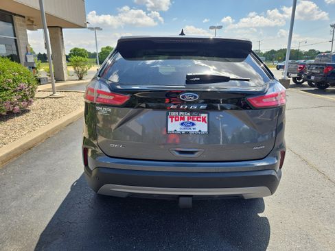Used 2024 Ford Edge SEL w/ Convenience Package AWD/4WD image 7