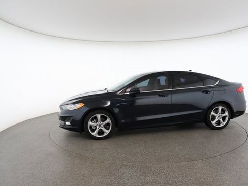 Used 2020 Ford Fusion SE w/ Equipment Group 151A image 5