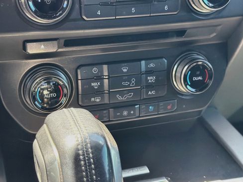 Used 2018 Ford F150 Raptor w/ Equipment Group 802A Luxury AWD/4WD image 10