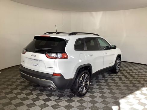 Used 2022 Jeep Cherokee Limited w/ Elite Package image 2