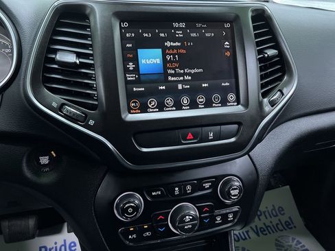 Used 2022 Jeep Cherokee Trailhawk w/ Sound & Nav Group AWD/4WD image 22