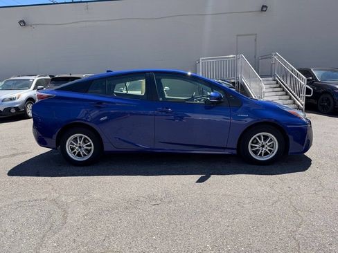 Used 2016 Toyota Prius Two FWD image 8
