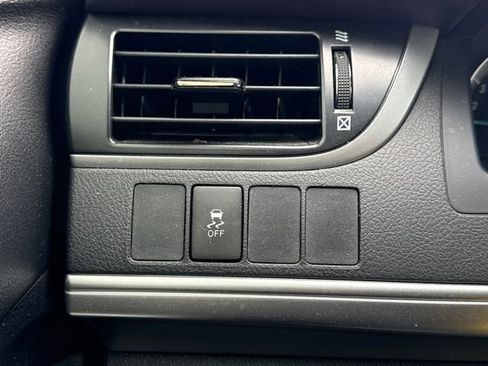 Used 2014 Toyota Camry SE image 27