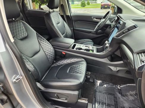 Used 2024 Ford Edge Titanium AWD/4WD image 16