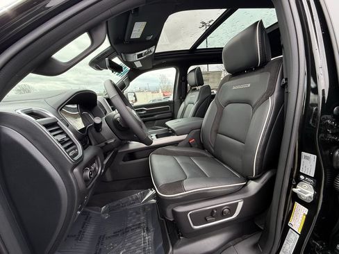 New 2026 RAM 1500 Laramie w/ Night Edition AWD/4WD image 15