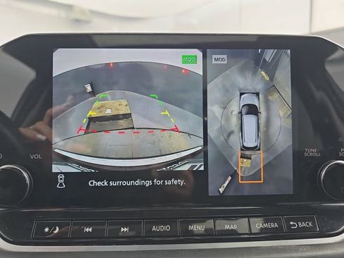 Used 2023 Nissan Rogue SL w/ SL Premium Package image 26