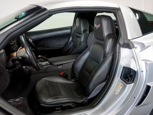 Used 2012 Chevrolet Corvette Grand Sport w/ 3LT Preferred Equipment Group RWD image 9