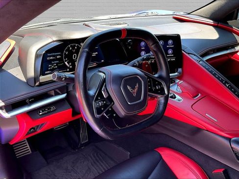 Used 2022 Chevrolet Corvette Stingray Premium Cpe w/ Z51 Performance Package RWD image 13