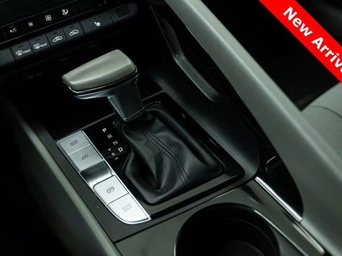 Used 2023 Hyundai Elantra SEL w/ Convenience Package image 14