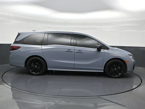 Used 2025 Honda Odyssey Sport-L image 6