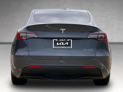 Used 2021 Tesla Model Y Long Range AWD/4WD image 5
