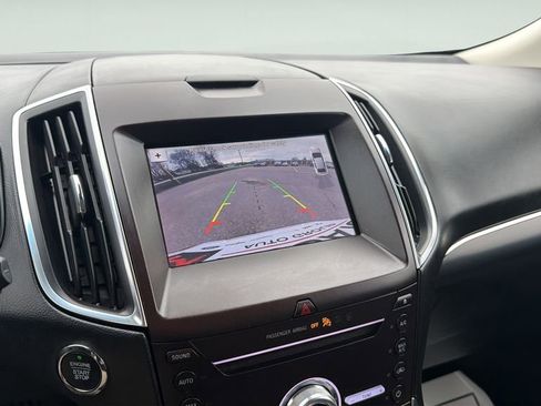 Used 2019 Ford Edge Titanium AWD/4WD image 36