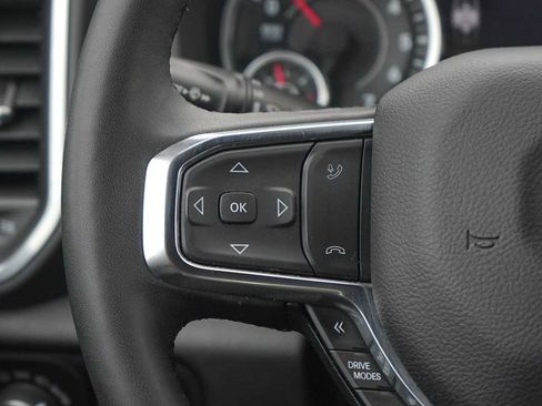 Used 2025 RAM 1500 Laramie AWD/4WD image 17
