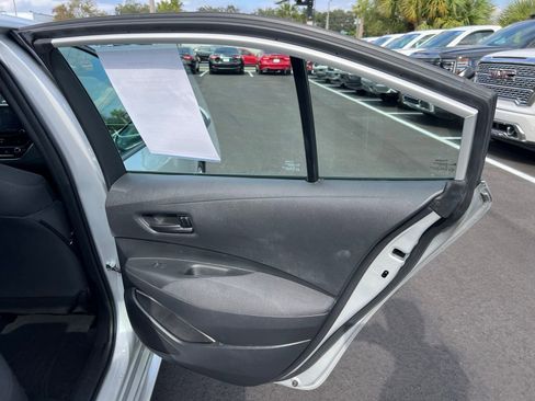 Used 2022 Toyota Corolla LE image 41