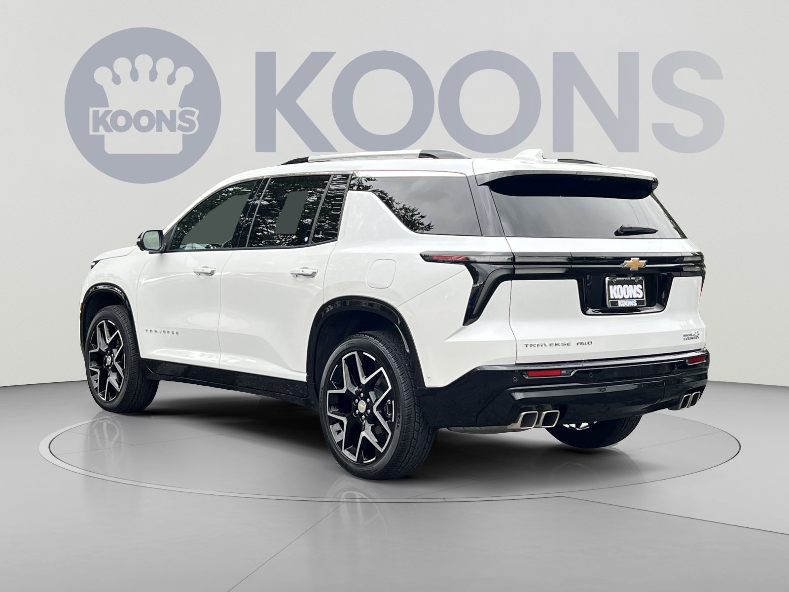 Used 2025 Chevrolet Traverse High Country AWD/4WD image 7