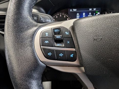 Used 2022 Ford Explorer XLT AWD/4WD image 21