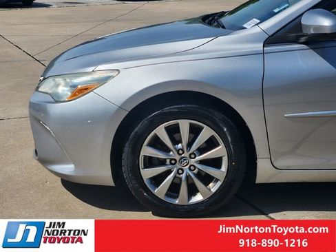 Used 2016 Toyota Camry XLE FWD image 8