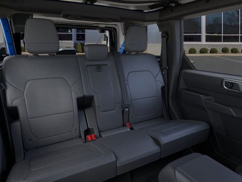 New 2025 Ford Bronco Badlands AWD/4WD image 11