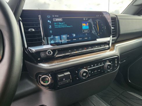 Used 2023 Chevrolet Silverado 1500 LT w/ Convenience Package II AWD/4WD image 17