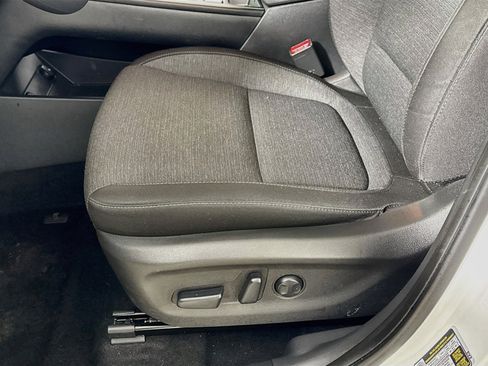 Used 2023 Hyundai Kona SE image 19