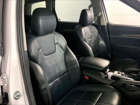 Used 2021 Kia Telluride SX w/ Towing Package image 7