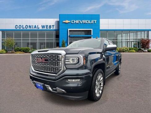Used 2018 GMC Sierra 1500 Denali w/ Denali Ultimate Package AWD/4WD image 3