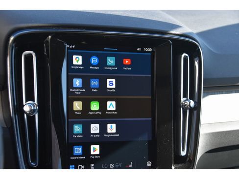 Certified 2025 Volvo XC40 B5 Ultra w/ Protection Package Premier image 21