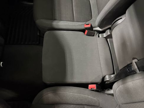 Used 2022 Chevrolet Silverado 1500 LT image 19