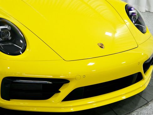 Used 2023 Porsche 911 Carrera T image 39