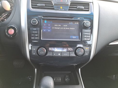 Used 2014 Nissan Altima 3.5 SL w/ Technology Package image 19