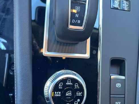 New 2025 Mitsubishi Outlander SE AWD/4WD image 24
