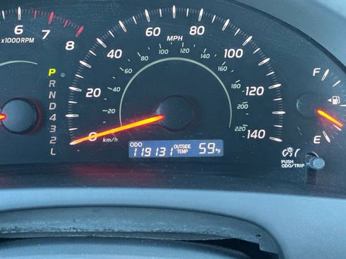 Used 2009 Toyota Camry LE image 19