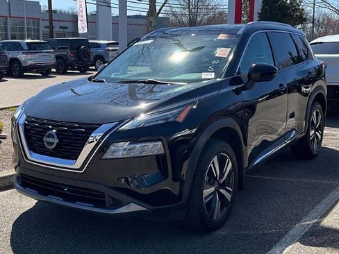 Certified 2023 Nissan Rogue SL w/ SL Premium Package image 3