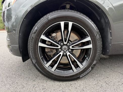 Used 2018 Volvo XC60 T6 Momentum w/ Convenience Package AWD/4WD image 36
