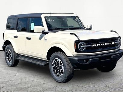 New 2026 Ford Bronco Outer Banks
