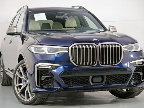 Used 2021 BMW X7 M50i w/ Dynamic Handling Package image 4