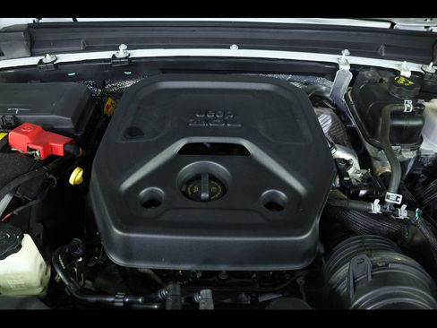 Used 2024 Jeep Wrangler Unlimited AWD/4WD image 16