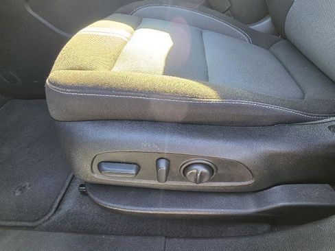 Used 2025 Chevrolet Blazer LT AWD/4WD image 10