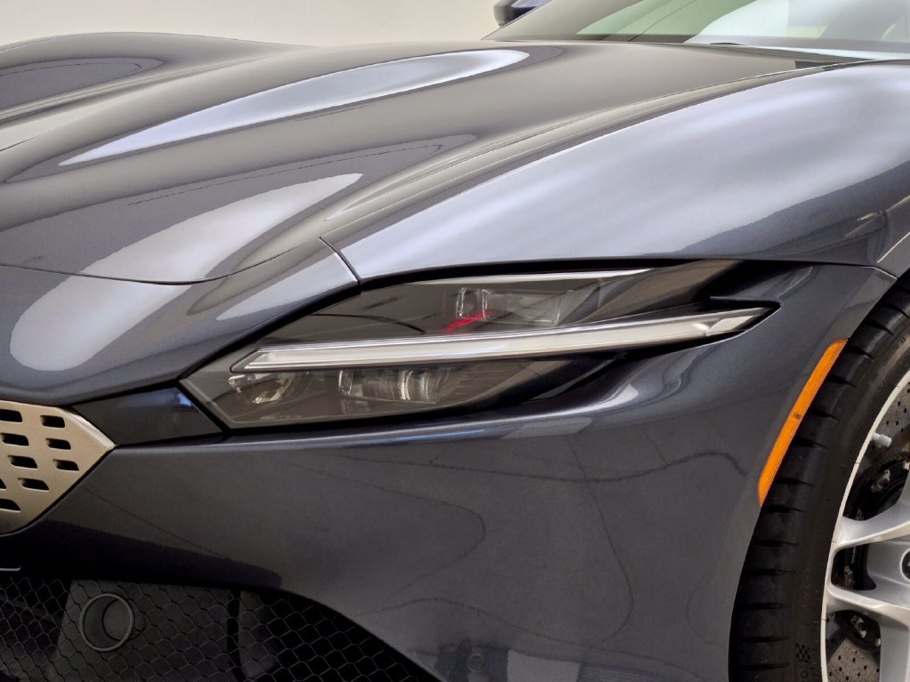 Used 2021 Ferrari Roma RWD image 5