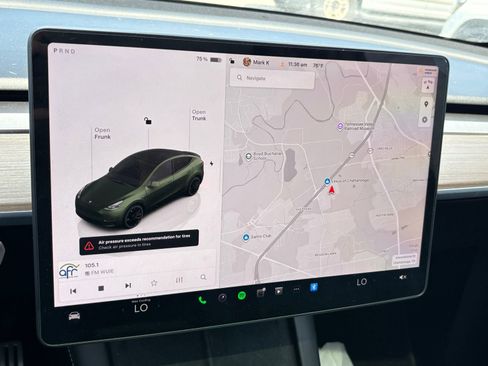 Used 2024 Tesla Model Y Performance AWD/4WD image 10