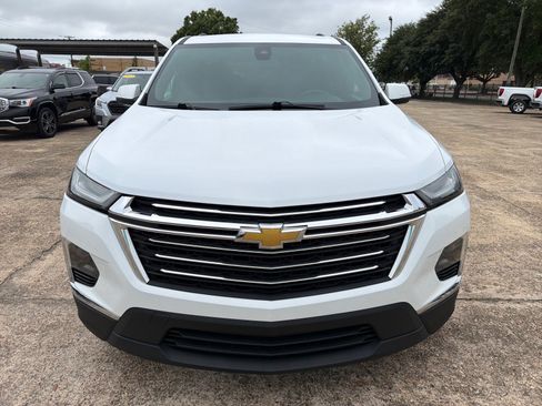 Used 2022 Chevrolet Traverse LT FWD image 7