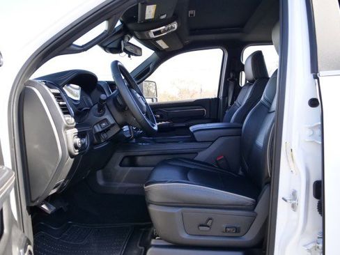 Used 2023 RAM 3500 Limited image 31