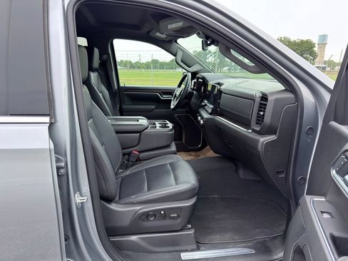 Used 2025 GMC Sierra 1500 SLT AWD/4WD image 27