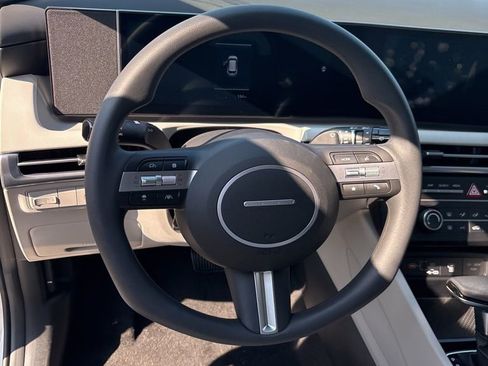 New 2026 Hyundai Tucson SE image 10